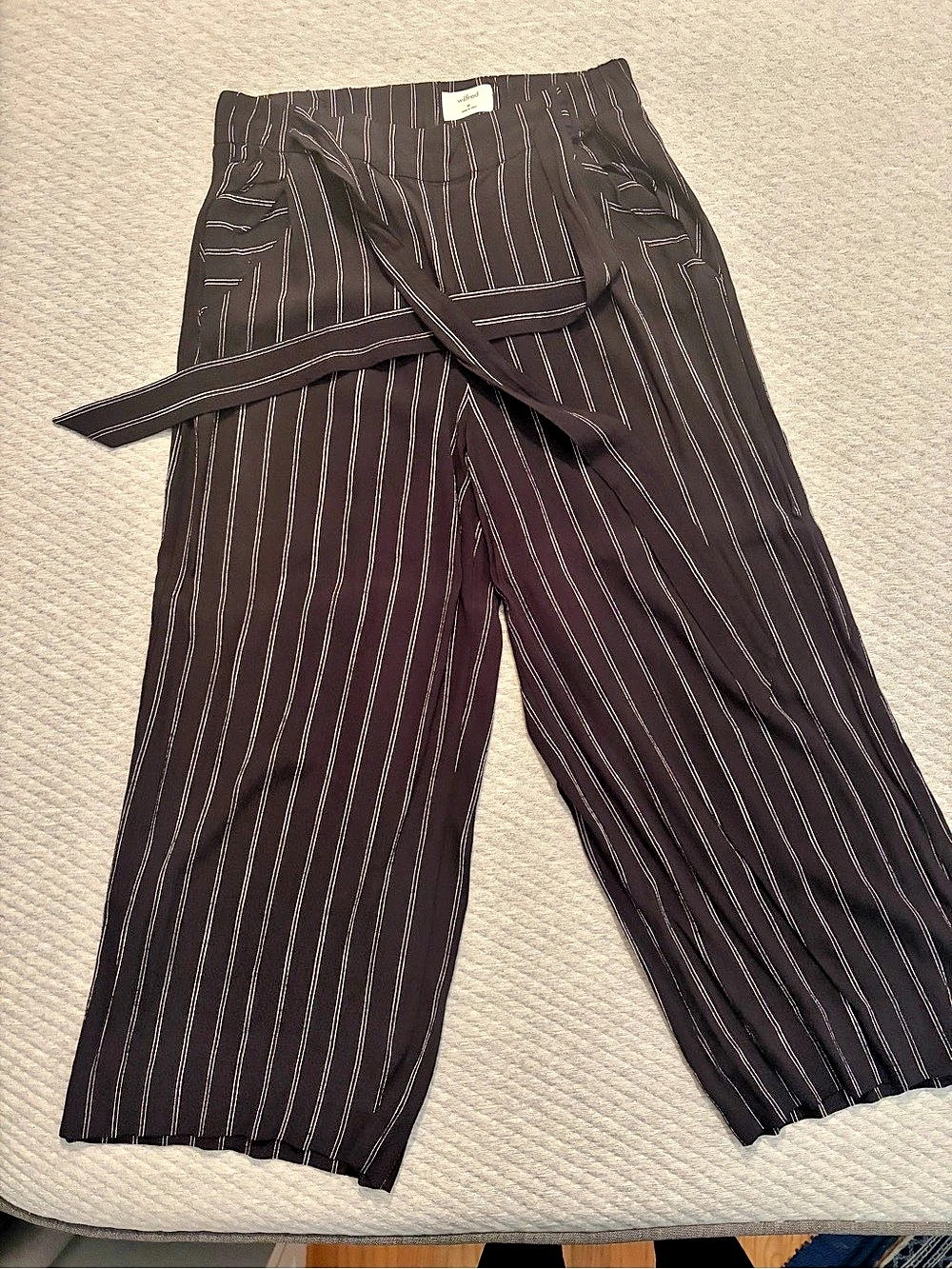 Wilfred Tie-Front Pant Striped Wide Leg Pants Black & White Medium